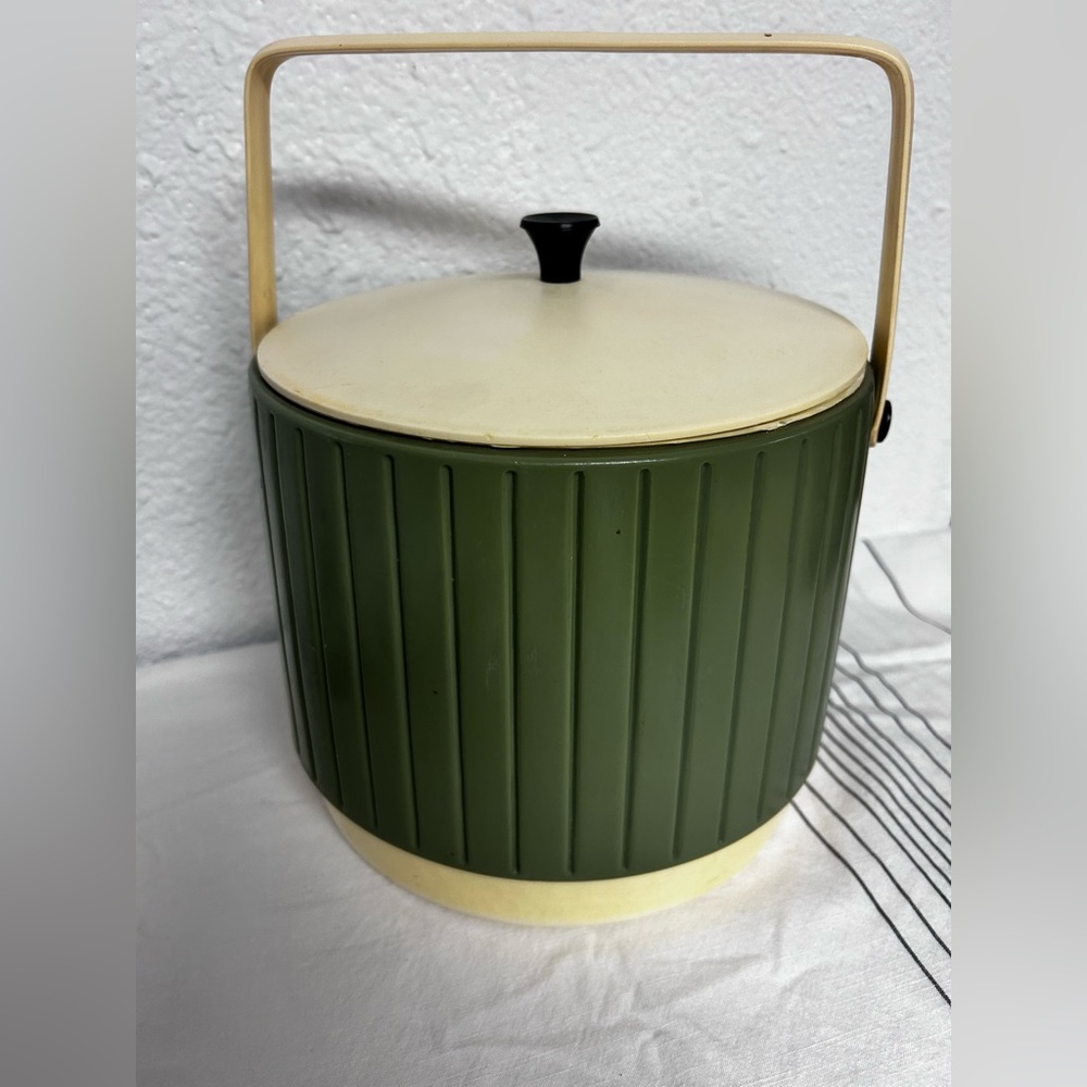 Vintage Green Thermo Ice Bucket Cooler with Lid Green and white